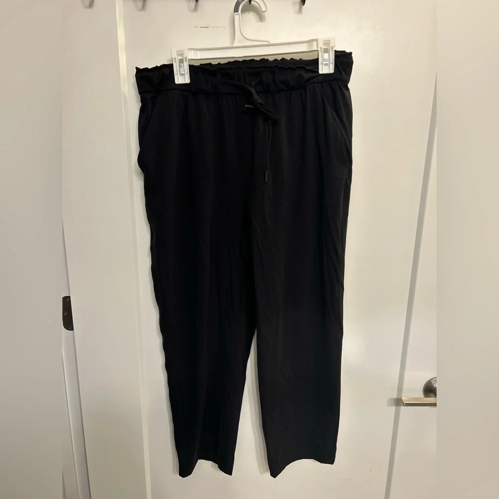 Lululemon On the Fly Pants in Black